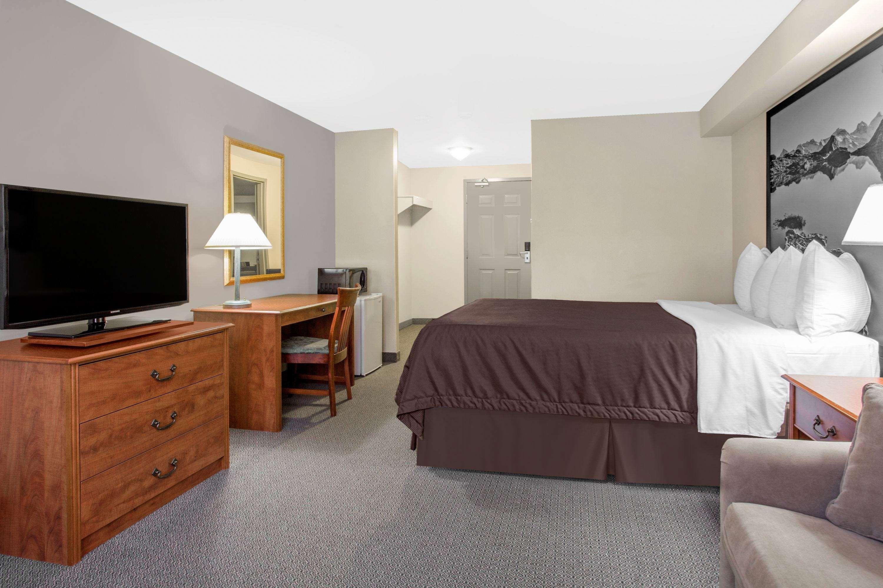 Super 8 By Wyndham Sault Ste Marie On Hotel Exterior foto