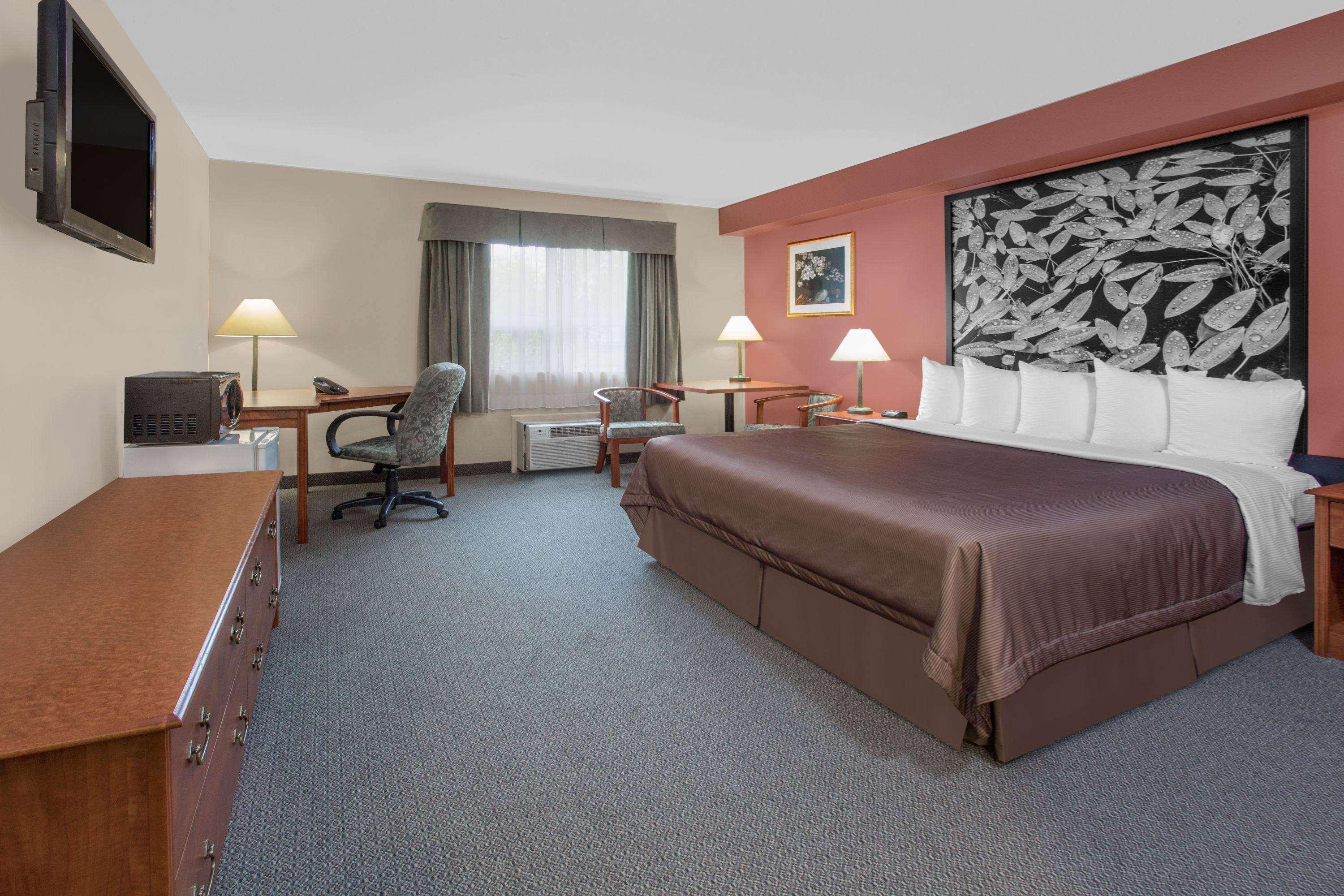 Super 8 By Wyndham Sault Ste Marie On Hotel Exterior foto